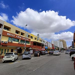 OYO 90470 Best One Hotel